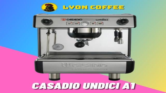 Casadio Undici A1 Có Gồm Máy Xay Cà Phê Không