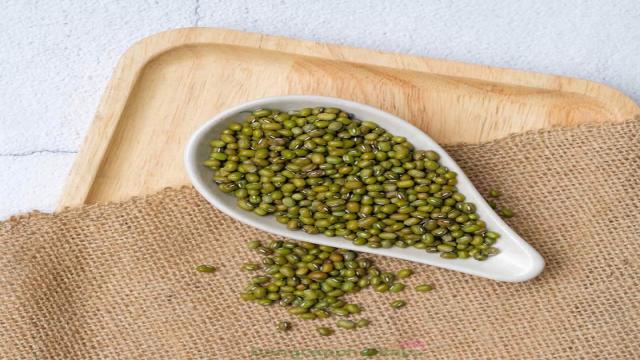 Tiết lộ tác dụng của đậu xanh với da và sức khỏe.