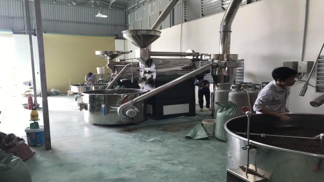 Nhập Cà Phê đến Nhà Máy